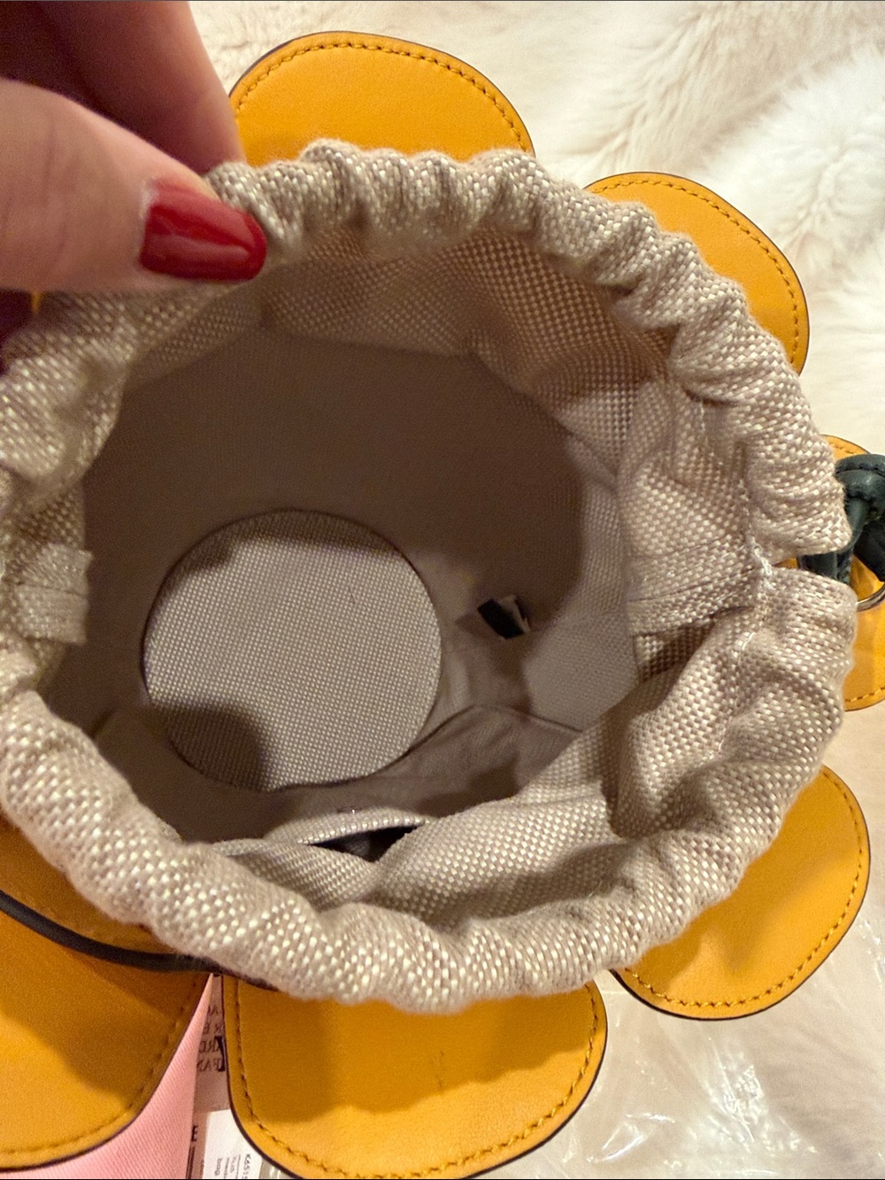 KATE SPADE TULIP BUCKET BAG med Yellow linen inside green leather accent NWT - Picture 6 of 9